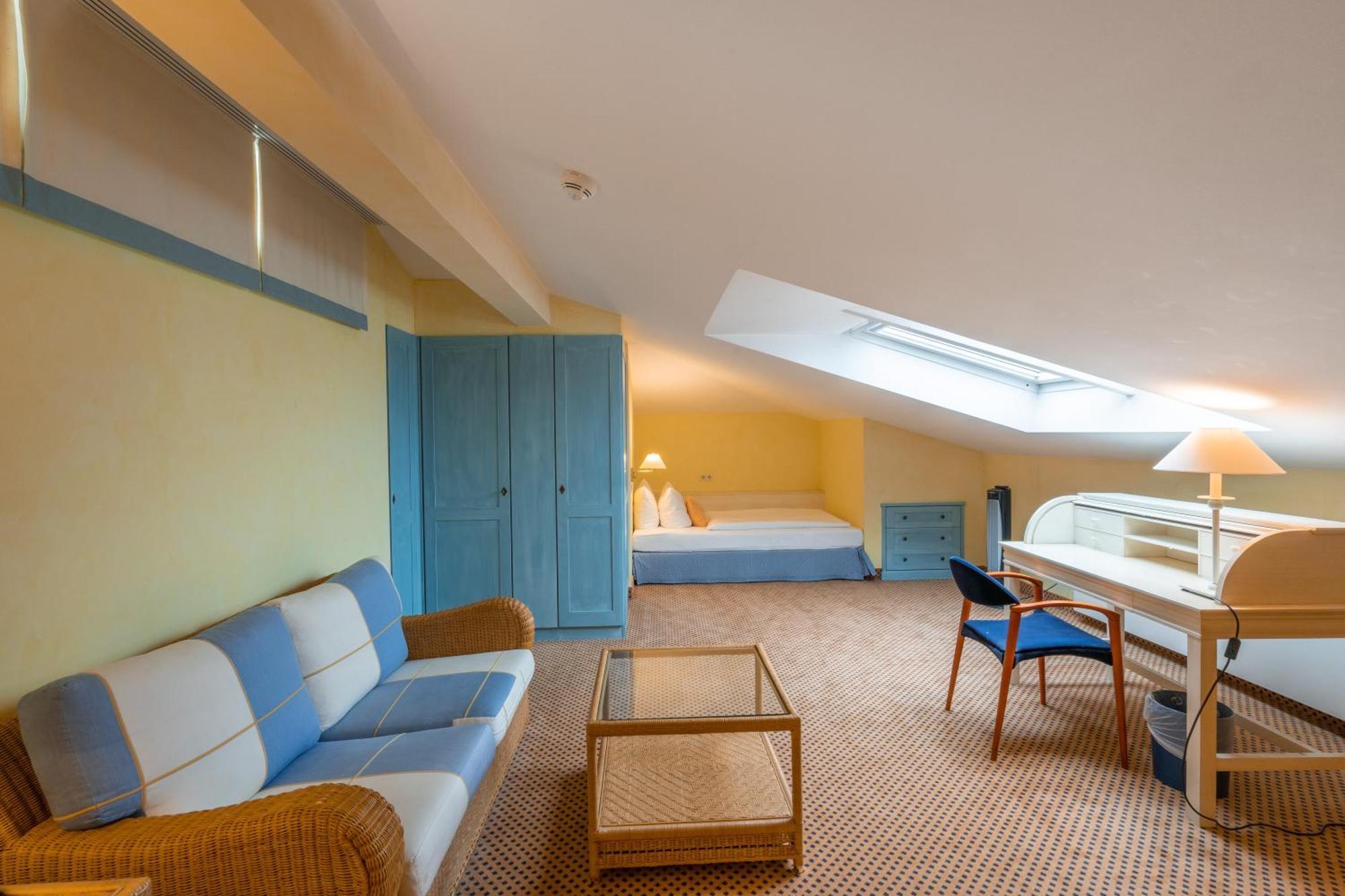 Grand Hotel Binz Dış mekan fotoğraf A room at the hotel