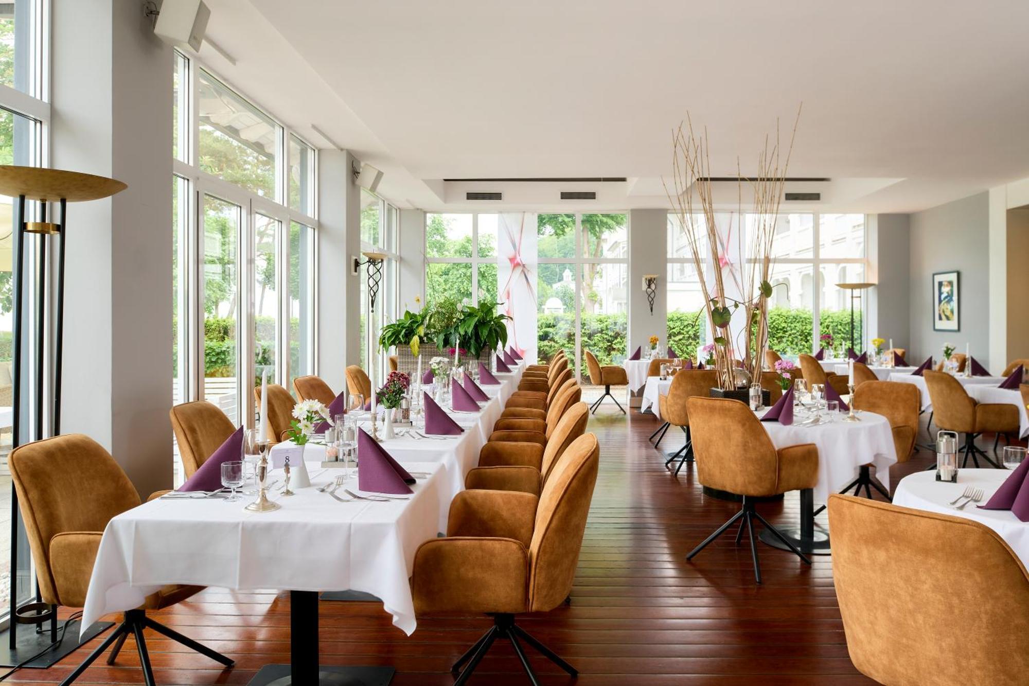 Grand Hotel Binz Dış mekan fotoğraf Restaurant