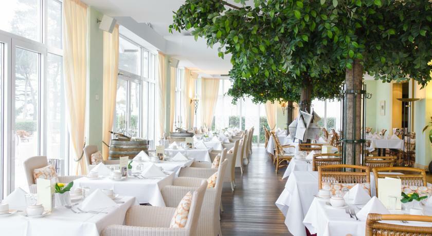Grand Hotel Binz Dış mekan fotoğraf Restaurant